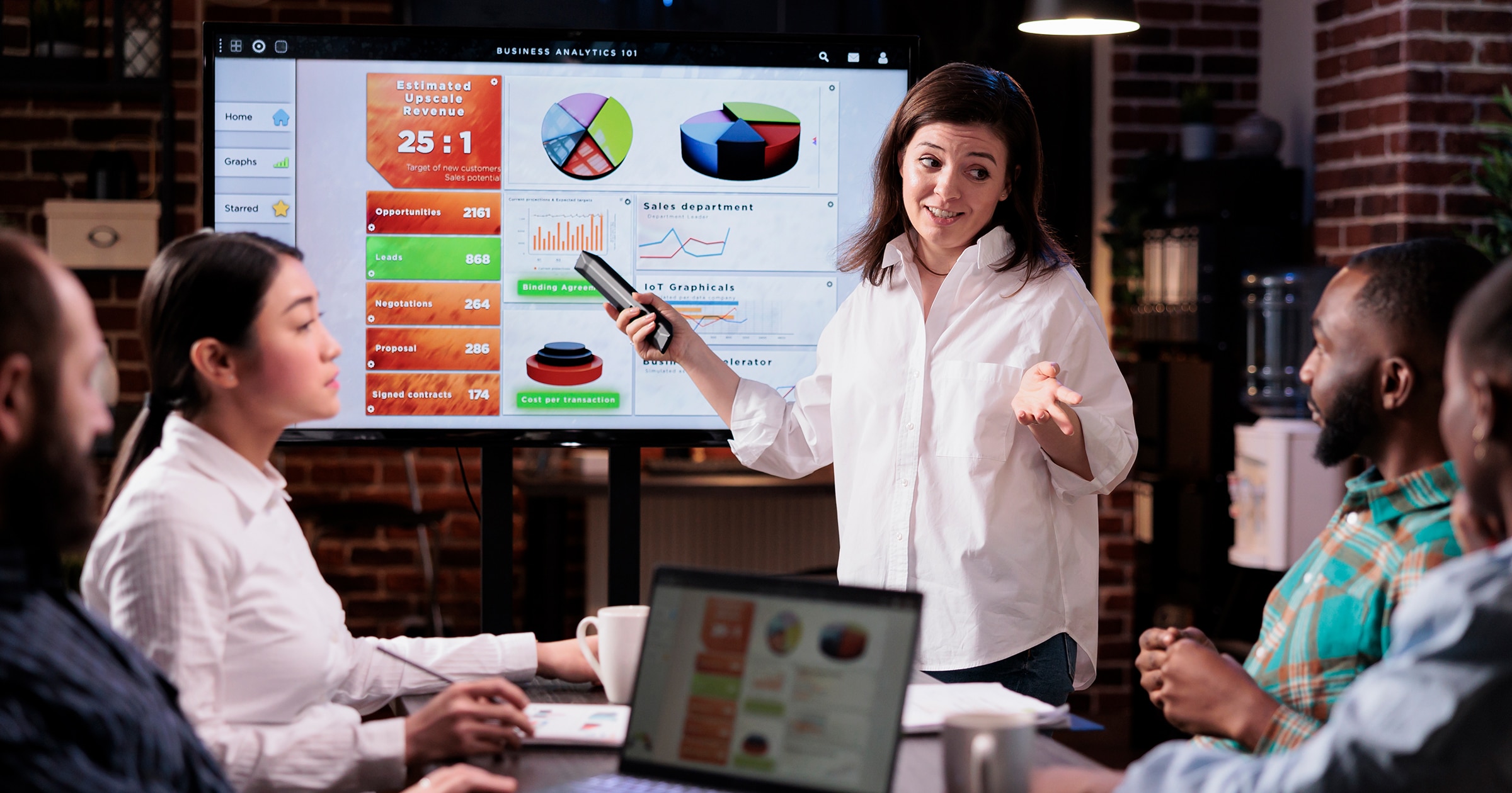 Cover image for an article on Managing Teams Using Both PowerPoint and Google Slides