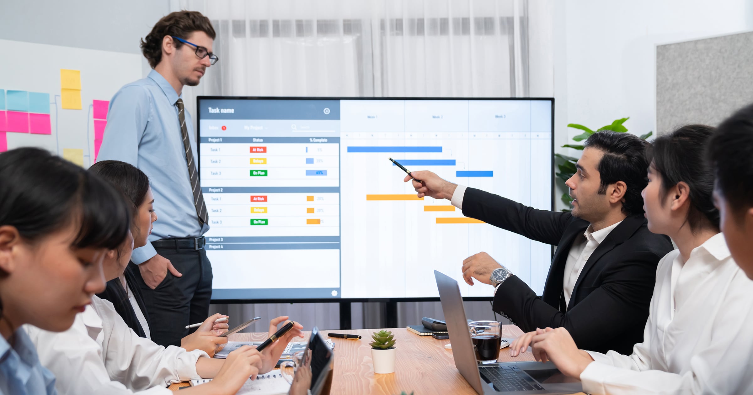 Cover image for an article on How Smart Presentation Teams Schedule Reviews to Eliminate Weekend Panic