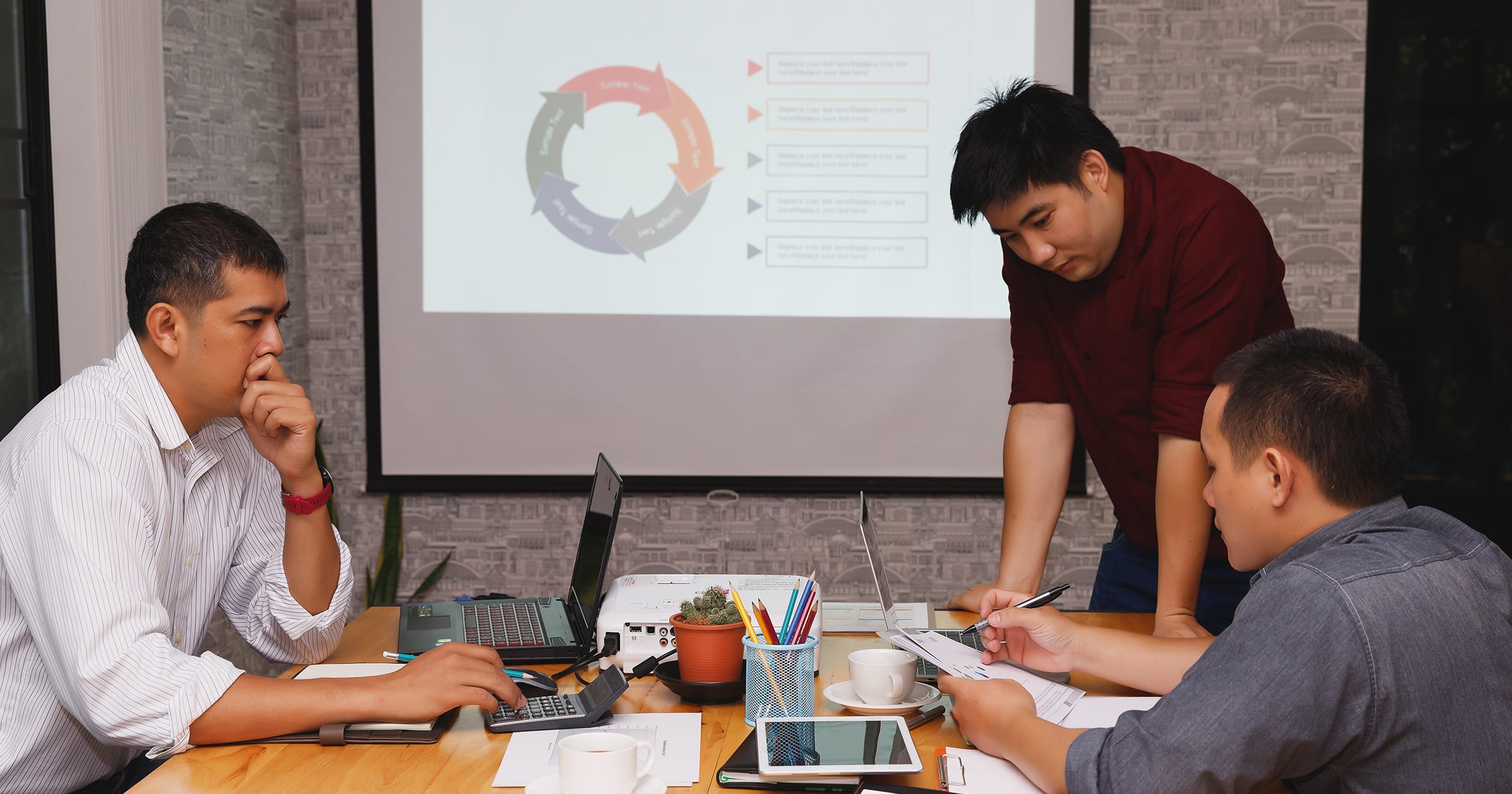 Cover image for an article on The Simple Formula for Knowing When Your Presentation Team Is About to Break