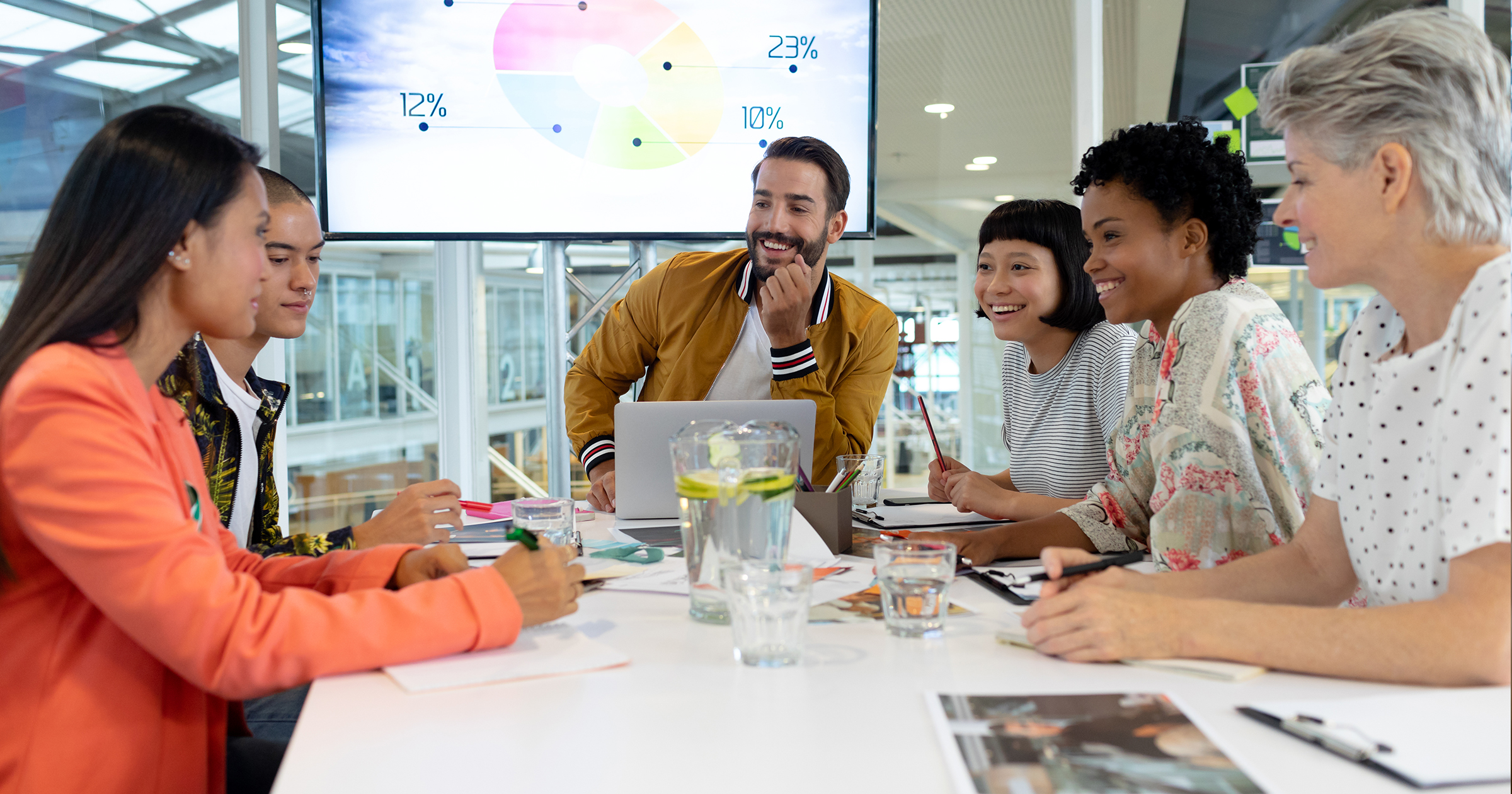 Cover image for an article on how to foster a culture of continuous learning and innovation in presentation design teams